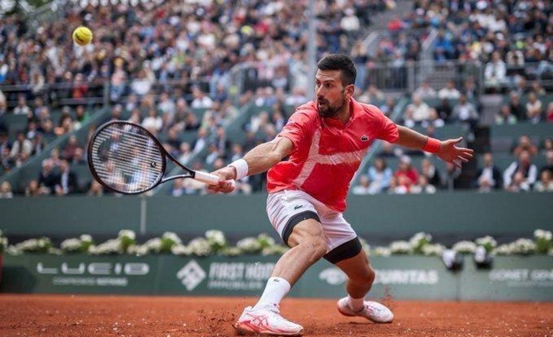 包含德约科维奇复出首秀出彩，明尼苏达森林狼主场小胜北京首钢，豪取22连胜的词条